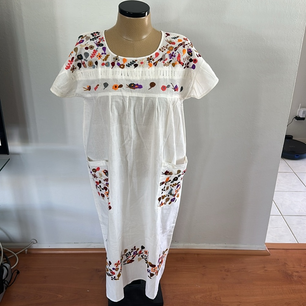 El Salvador Embroidered Midi Dress